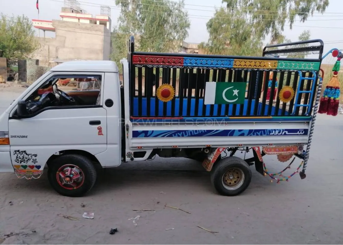 shehzore-for-rent-in-pakistan.webp